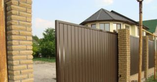 Купить откатные ворота из профнастила Новокуйбышевск, цена от 1757 руб.